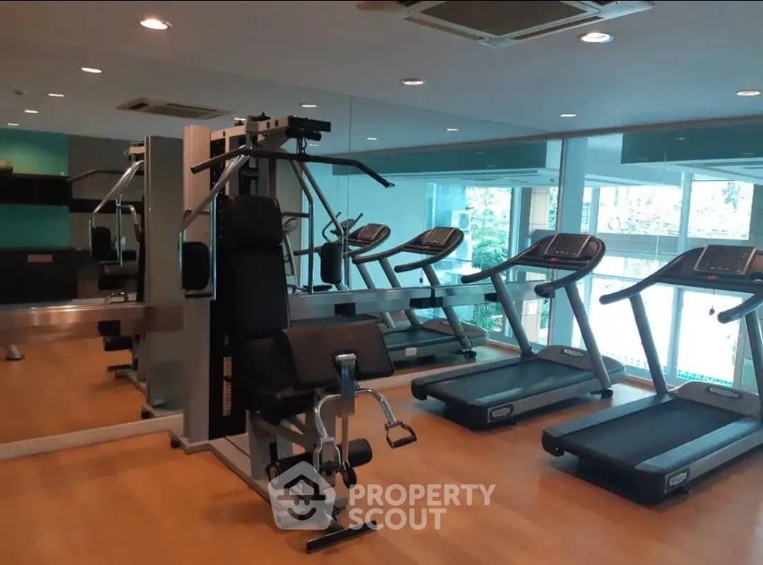 picture 2-BR Condo at Villa Sikhara Condominium close to Phrom Phong (ID 1587075) - 4/12