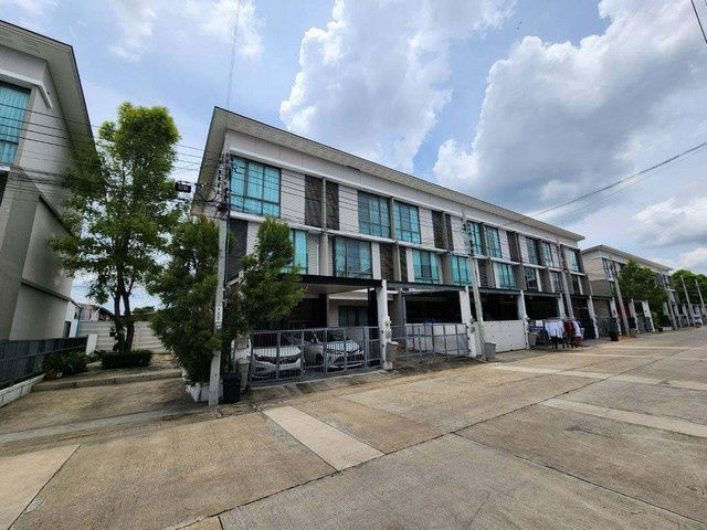 รูป B13736 ขายทาวน์เฮ้าส์ พาทิโอ รามคำแหง เคหะร่มเกล้า 64 เขตลาดกระบัง กรุงเทพมหานคร - รูปที่ 3/8