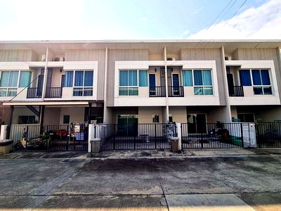 Townhouses for sale Bang Khae : FOR SALE  TOWNHOUSE PROPERTY  2200000 BAHT.