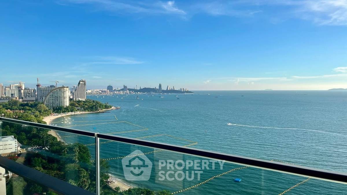 picture 1-BR Condo at AROM WONGAMAT close to Sanctuary of Truth (ID 2103322) - 11/14