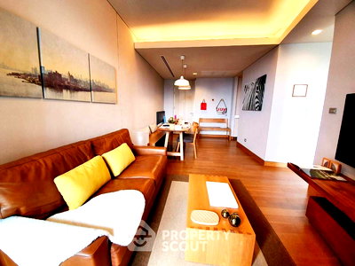 Condos for sale BTS Asok : 2-BR Condo at The Lumpini 24 near BTS Phrom Phong (ID 513711)