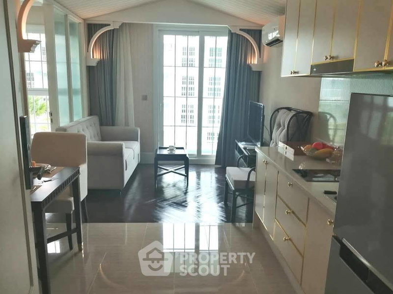 ขายคอนโด : ขายคอนโด 1 ห้องนอน Grand Florida Beachfront Pattaya พัทยา (ID 2171746)