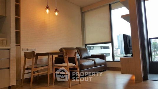 1-BR Condo at The Lumpini 24 near BTS Phrom Phong (ID 943664)