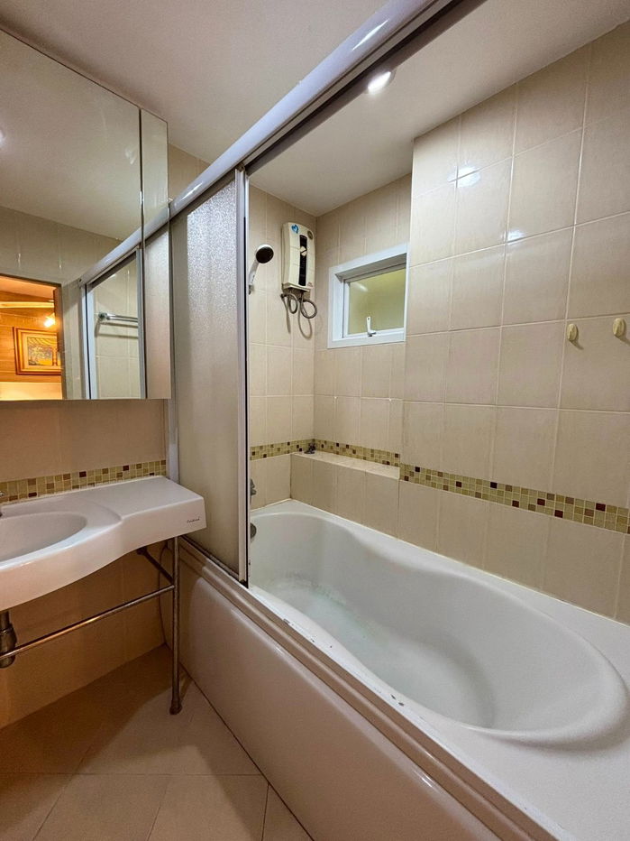 รูป [RENT] ST0279 ไลฟ์ แอท รัชดา  Life @ Ratchada      (แอดไลน์มี @นำหน้า LINE ID :  @waraestate) - รูปที่ 13/26