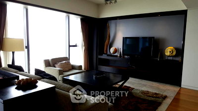 Condos for rent : 3-BR Condo at The Met Sathorn near BTS Chong Nonsi (ID 452636)