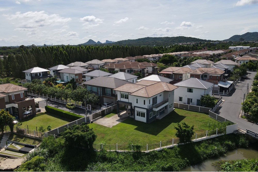 รูป [920021056-22] Villa For Sale In Sattahip Bang Saray Chonburi - รูปที่ 1/17