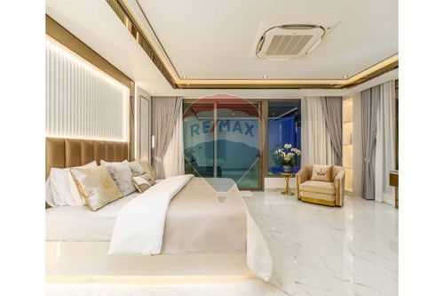 picture [920311006-327] The Prestige Pattaya project, luxury pool villas, ready to move in - 4/11