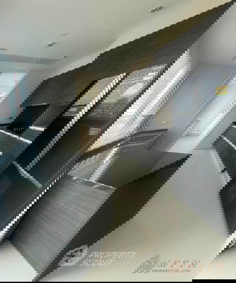 picture 3-BR Condo at Reflection Jomtien Beach Pattaya close to Pattaya (ID 2143218) - 6/11