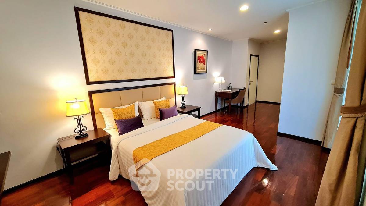 picture 5-BR Condo at Piyathip Place near BTS Phrom Phong (ID 2369150) - 11/25
