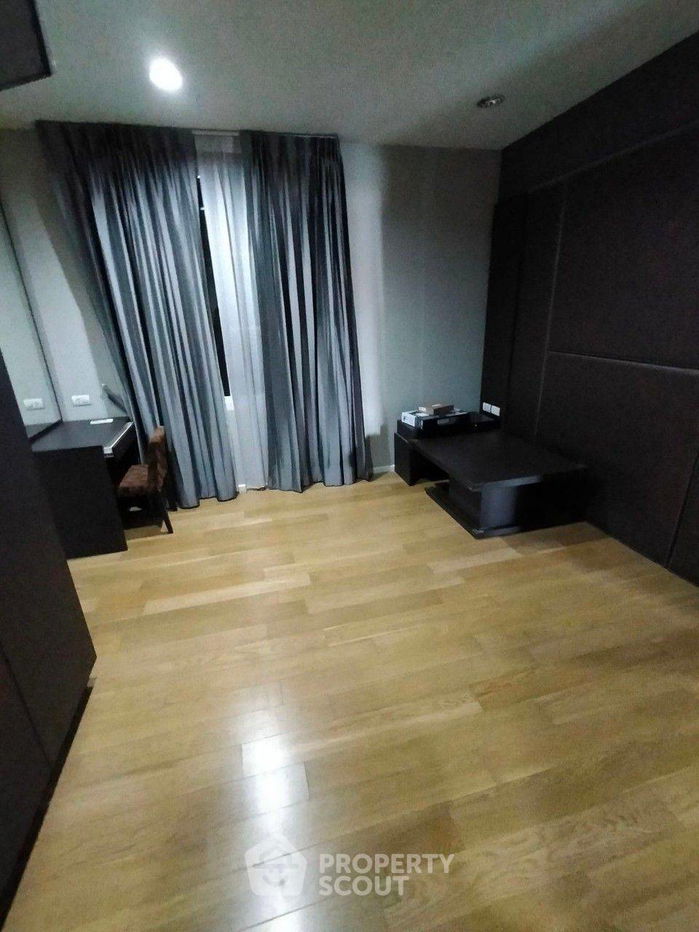 รูป คอนโด 2-ห้องนอน ที่ วิลล่า สิกขรา คอนโดมิเนียม ใกล้ พร้อมพงษ์ (ID 2037505) - รูปที่ 10/22