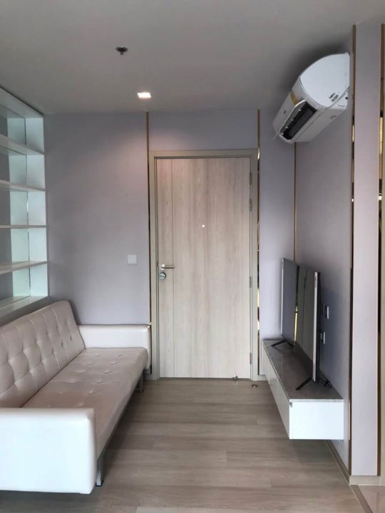 picture ✨ Life One Wireless for Rent | 🚆 Approx. 400 m from BTS Phloen Chit | 💵 26,000 THB/Month | 📄 Property Code: RS3365 - 10/15