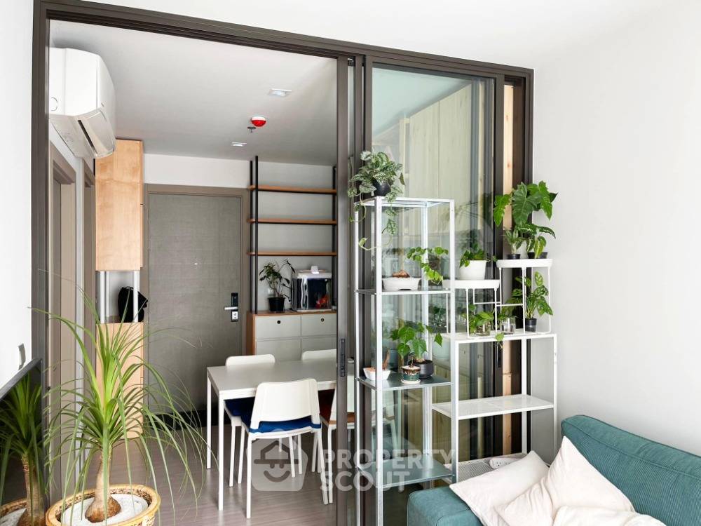 picture 1-BR Condo at Life Asoke - Rama 9 near MRT Phra Ram 9 (ID 1791541) - 3/9