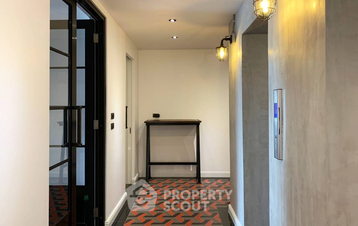 picture 3-BR Condo at Penthouse Condominium 3 near BTS Ekkamai (ID 622040) - 27/32