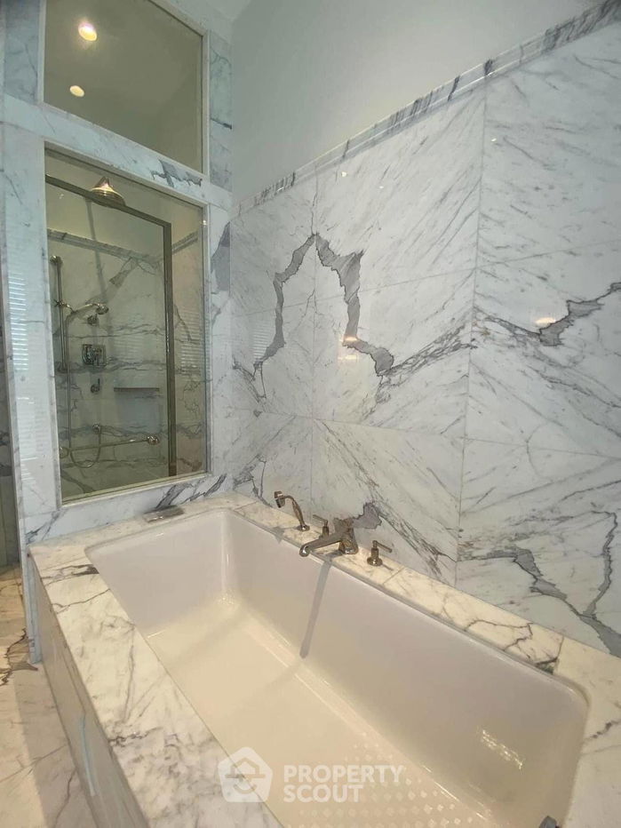 picture 2-BR Condo at 98 Wireless near BTS Phloen Chit (ID 1550043) - 6/9