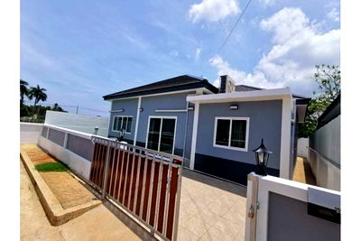 Houses for sale Phuket : [920081021-52] Quick sale,Great Value, BCIS, HeadStart, 4 Bedrooms