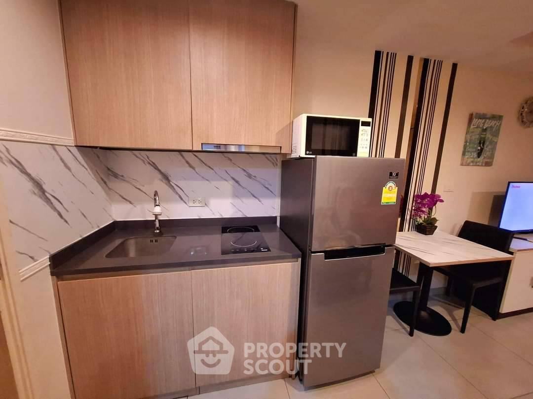 picture 1-BR Condo at Unixx South Pattaya close to Phratamnak (ID 2056135) - 6/14