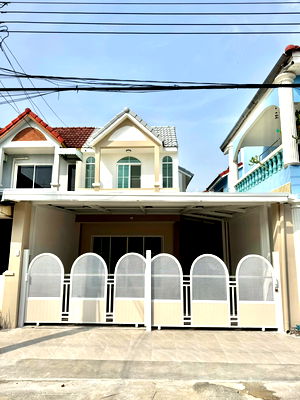 ทาวน์โฮม กรุงเทพมหานคร : ทาวน์เฮ้าส์ รีโนเวทใหม่ ทำเลดี ใกล้รถไฟฟ้า หมู่บ้าน ร่มทิพย์ ถนนหทัยราษฎร์33 บางชัน คลองสามวา พร้อมอยู่