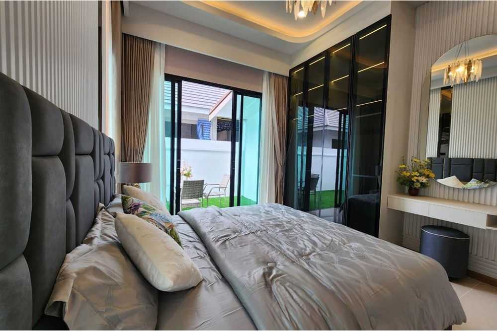 picture [920611001-300] Tranquil Luxury: Huay Yai Home with Pool - 4/80