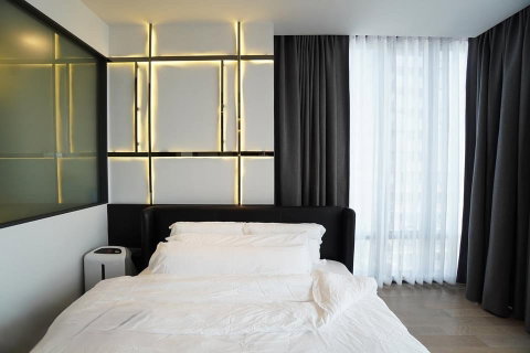 รูปภาพ Ashton Silom【𝐑𝐄𝐍𝐓】🔥Cool and classy, ​​dark tones, neat built-in furniture🔥 Contact Line ID: @hacondo