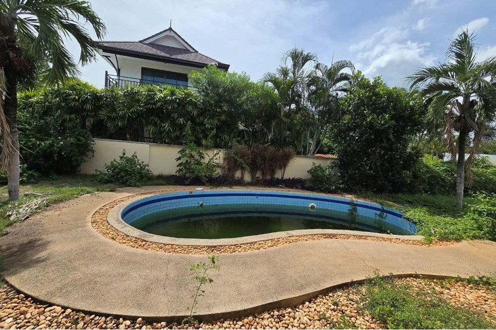 picture [920011003-100] Charming 3-BR Home with Pool in Hua Hin for Sale! - 76/119