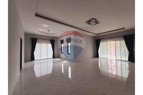 รูป [920611003-8] บ้านเดี่ยว พัทยา - รูปที่ 20/40