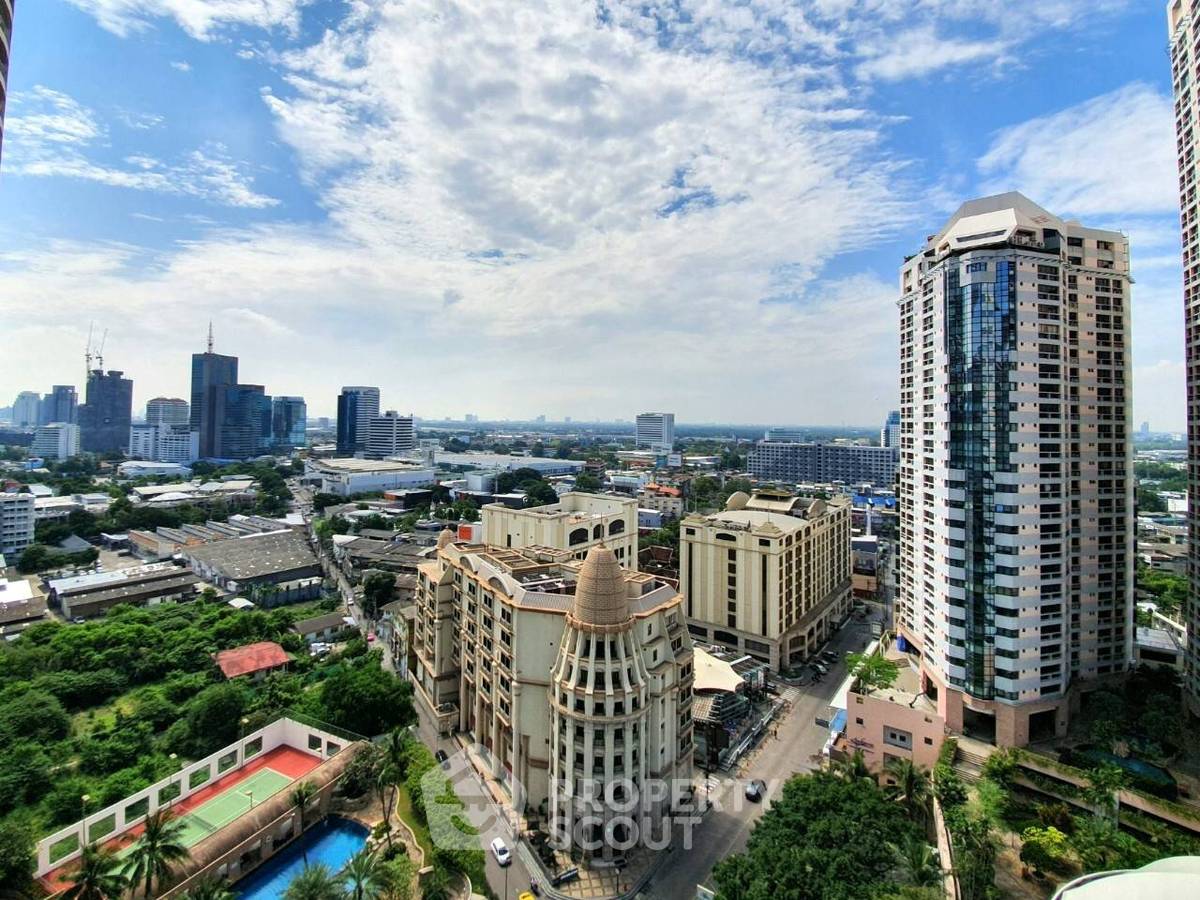 picture 2-BR Condo at The Lumpini 24 near BTS Phrom Phong (ID 513711) - 10/10