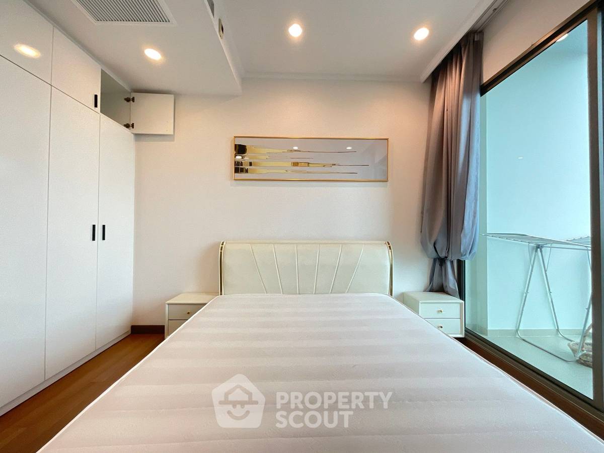 picture 3-BR Condo at Supalai Oriental Sukhumvit 39 near MRT Phetchaburi (ID 1711027) - 16/20