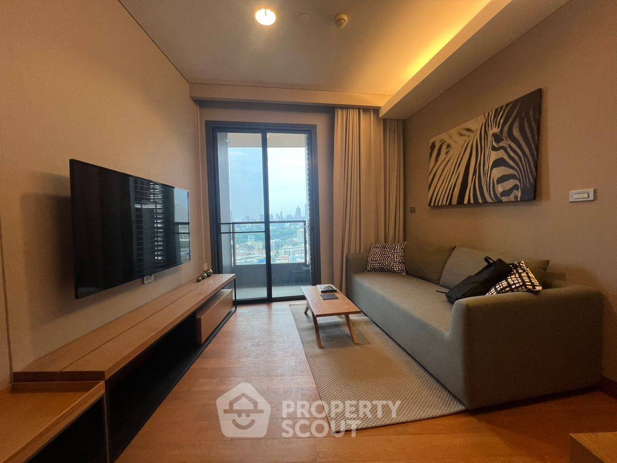 รูป คอนโด 2-ห้องนอน ที่ เดอะ ลุมพินี 24 ใกล้ BTS พร้อมพงษ์ (ID 2358786) - รูปที่ 3/11