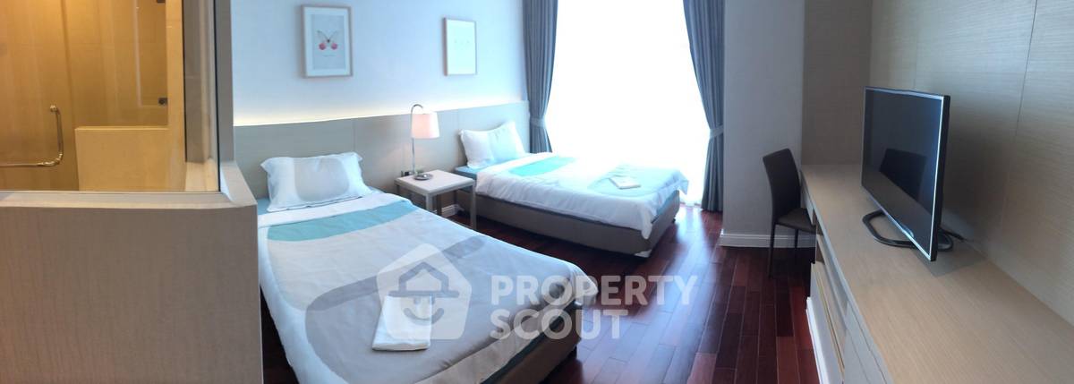 picture 3-BR Condo at Athenee Residence near BTS Phloen Chit (ID 452840) - 2/7