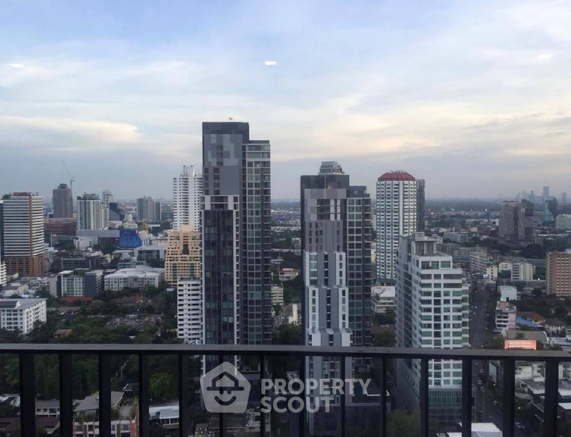 รูป คอนโด 2-ห้องนอน ที่ เอช คิว ทองหล่อ ใกล้ BTS ทองหล่อ (ID 2066582) - รูปที่ 7/10