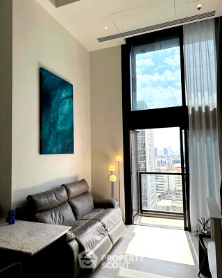 ขายคอนโด : ดูเพล็กซ์ 1-ห้องนอน ที่ เดอะ ลอฟท์ สีลม ใกล้ BTS สุรศักดิ์ (ID 1332208)