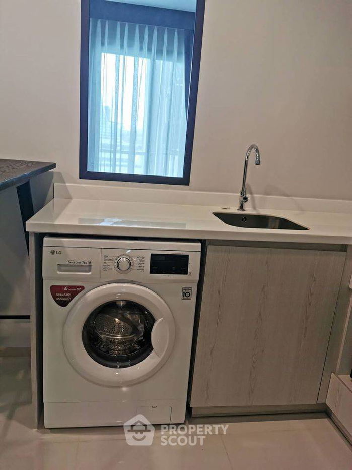 picture 1-BR Condo at Life One Wireless near BTS Phloen Chit (ID 592210) - 7/11
