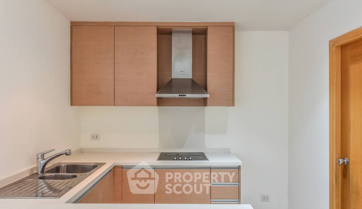 picture 2-BR Condo at The Empire Place near BTS Saint Louis (ID 1940765) - 3/14