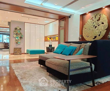 รูปภาพ 2-BR Condo at Regent Royal Place 1 Condominium near BTS Ratchadamri (ID 1419430)