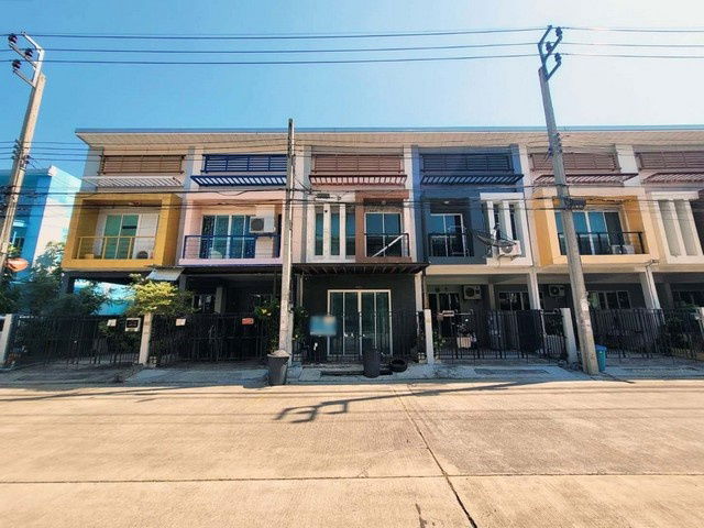 picture FOR SALE TOWNHOUSE PROPERTY 1980000 BAHT. - 1/8