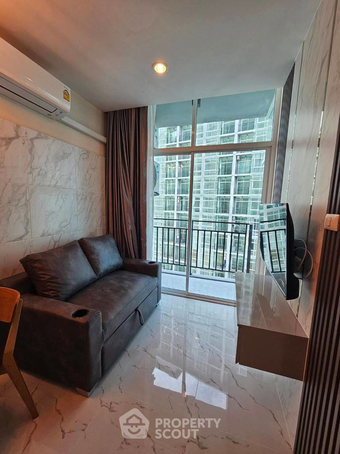 picture 1-BR Condo at The Twin Tower close to Jomtien Beach (ID 2426298) - 1/7