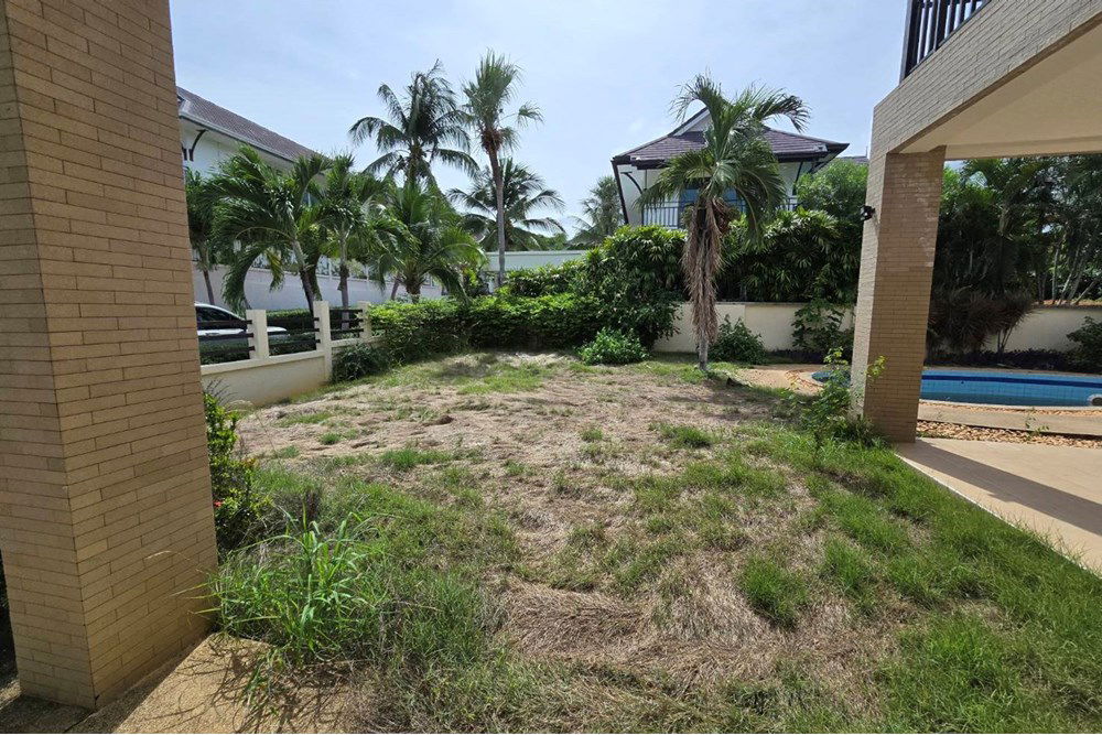 picture [920011003-100] Charming 3-BR Home with Pool in Hua Hin for Sale! - 78/119