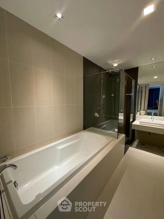 picture 1-BR Condo at Mida De Sea close to The Venezia (ID 2229750) - 8/10