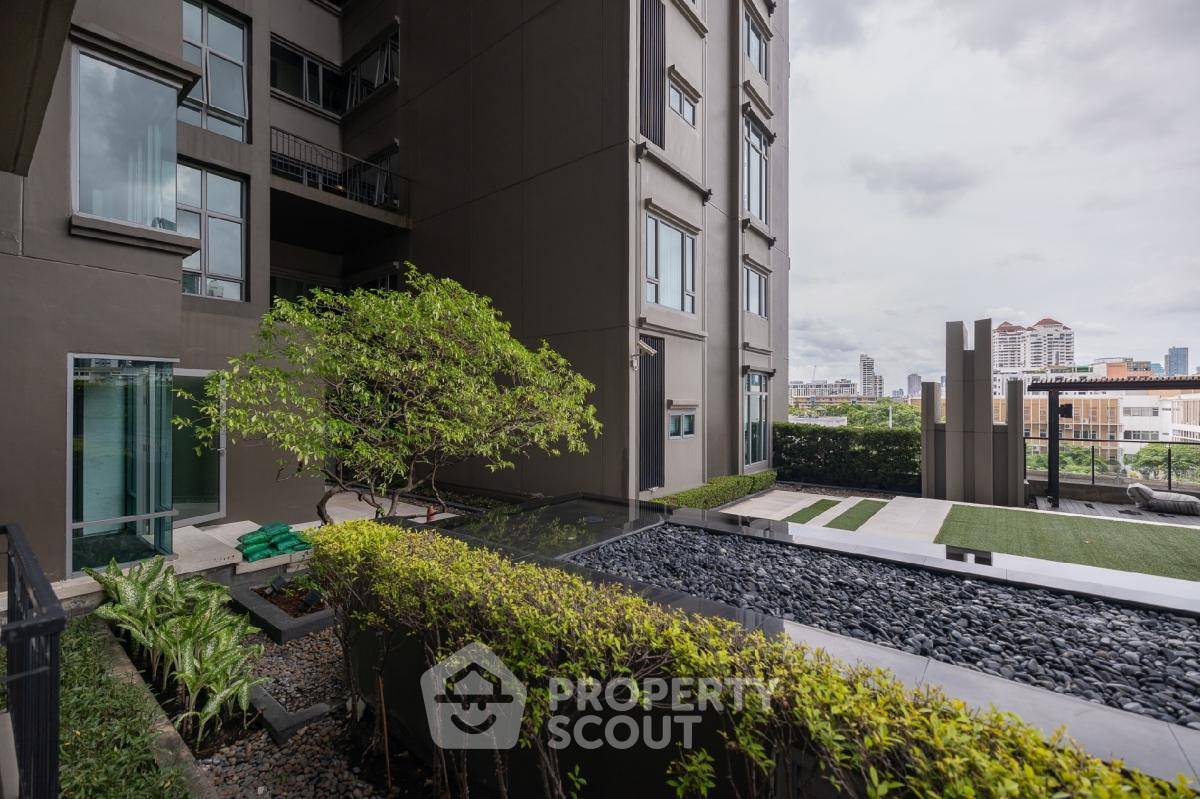 picture 1-BR Condo at The Crest Sukhumvit 34 near BTS Thong Lor (ID 1592888) - 2/16