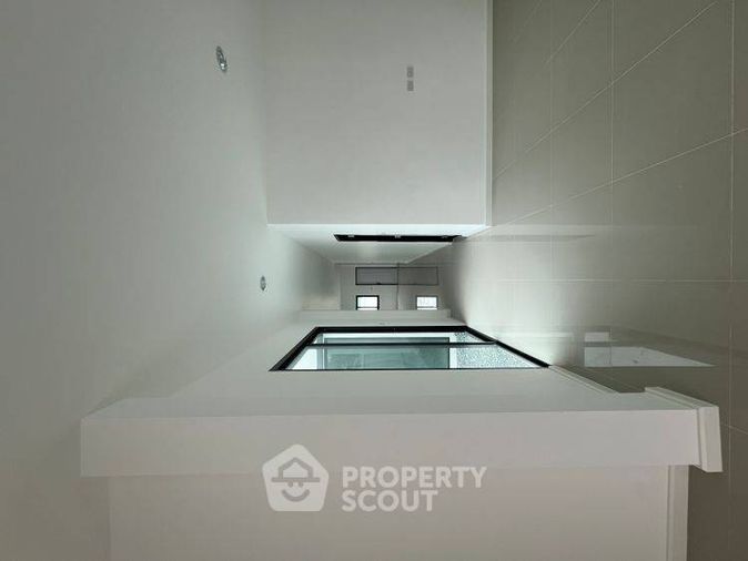 3-bed house for sale, 210 sqm, 66.2 sq wah, Thawi Watthana