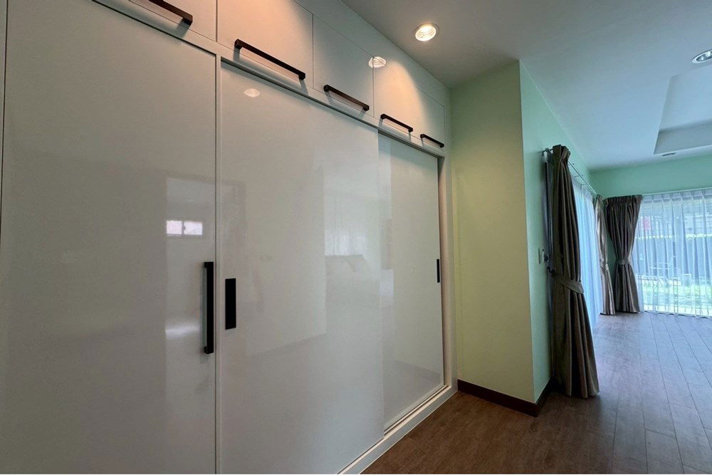 รูป [920611001-410] วิลล่าสุดหรูในพัทยา: สงบ ใกล้สนามบินอู่ตะเภา - รูปที่ 20/25