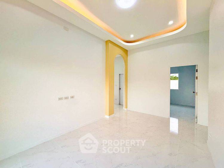 picture 3-BR House in Nong Faek (ID 2426156) - 5/9