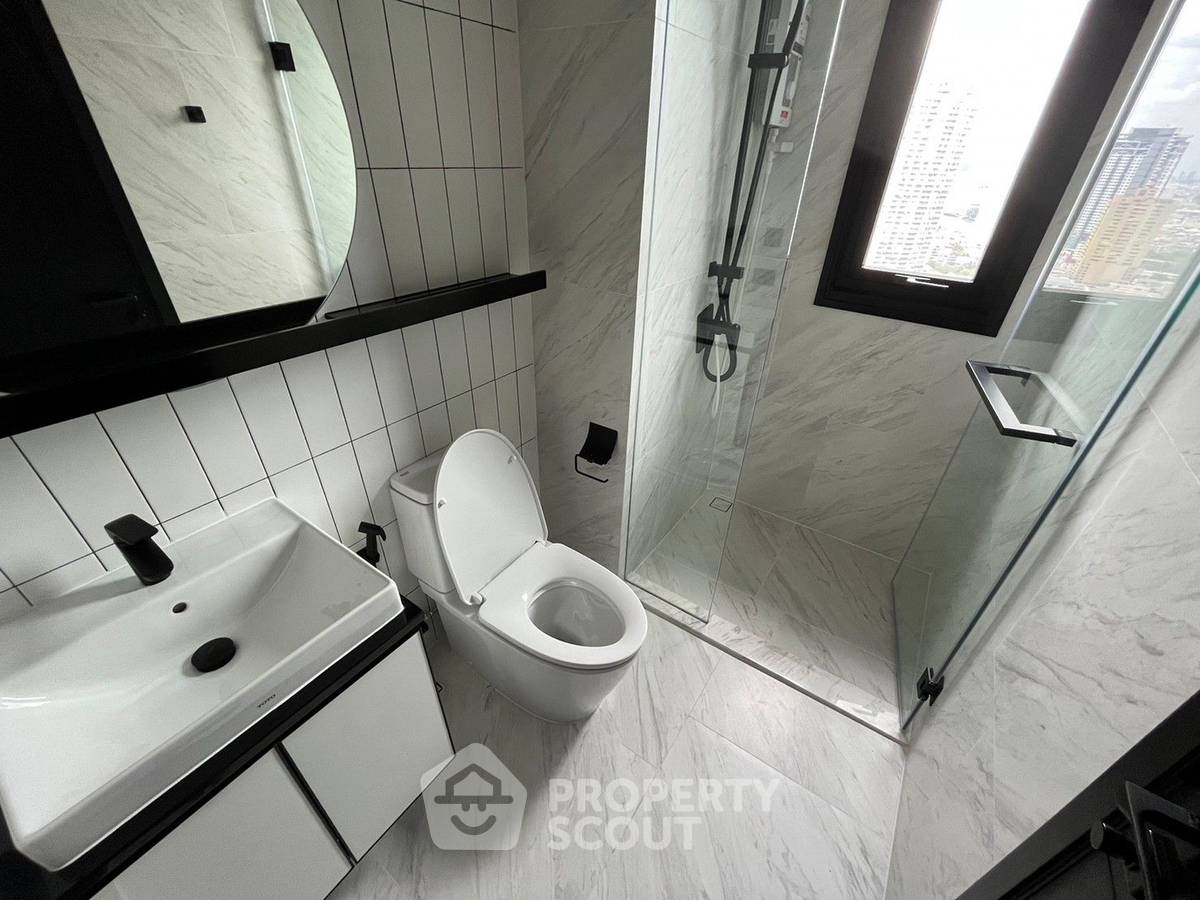 picture 2-BR Condo at Chapter Charoennakhorn - Riverside near BTS Krung Thon Buri (ID 1517343) - 14/18