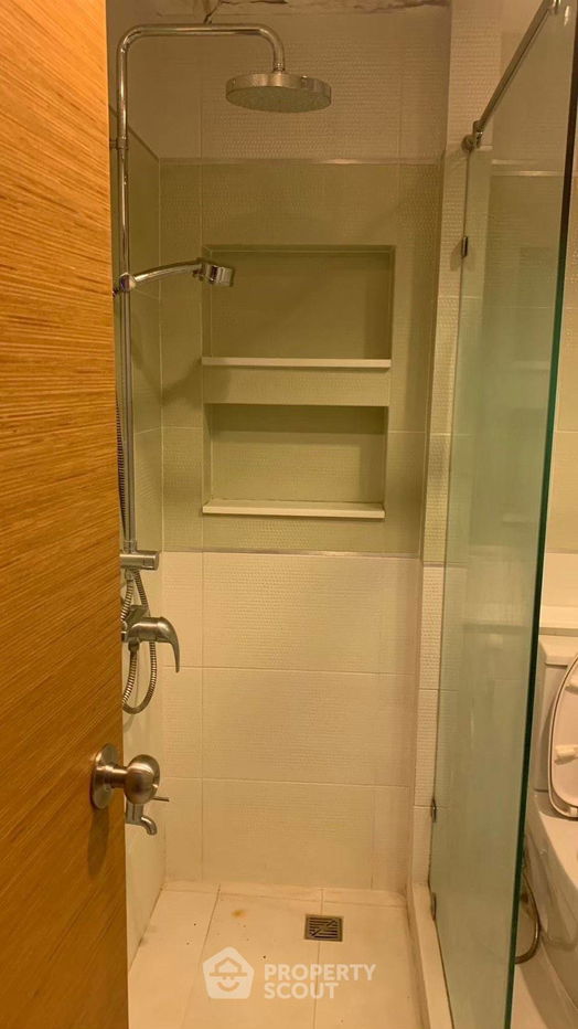 picture 4-BR Condo at Saichol Mansion near BTS Saphan Taksin (ID 1750750) - 29/39