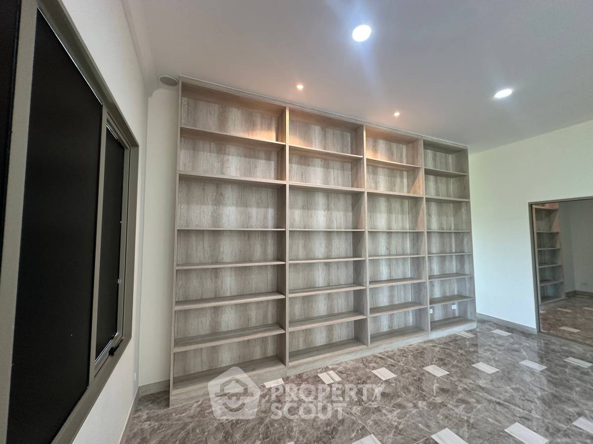 picture 1-BR Condo at The Riviera Jomtien close to Jomtien Beach (ID 2108367) - 6/13