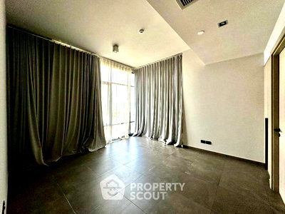 Condos for sale Asoke Road : 2-BR Condo at The Lofts Asoke near MRT Phetchaburi (ID 1417061)