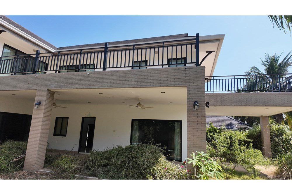 picture [920011003-100] Charming 3-BR Home with Pool in Hua Hin for Sale! - 56/119