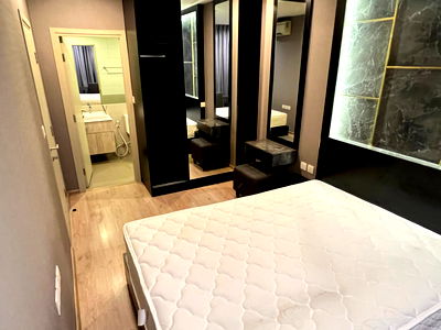 Condos for sale : Ideo Q Chula Samyan【𝐒𝐄𝐋𝐋 & 𝐑𝐄𝐍𝐓】🔥Simple elegance with a perfect décor, cool dark tones, and plenty of fur.🔥  Contact Line ID: @hacondo