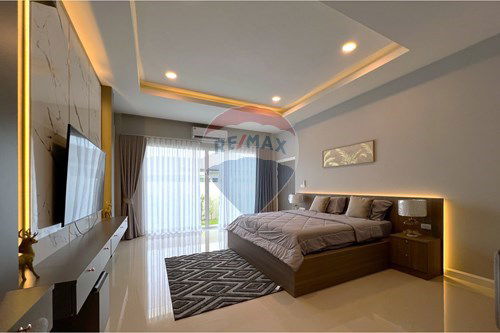 รูป [920471006-145] Single-storey fully furnished home with a private pool for sale - รูปที่ 13/41