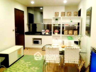 Condos for sale Sukhumvit 69/1 : 1-BR Condo at Sky Walk Residences near BTS Phra Khanong (ID 510227)